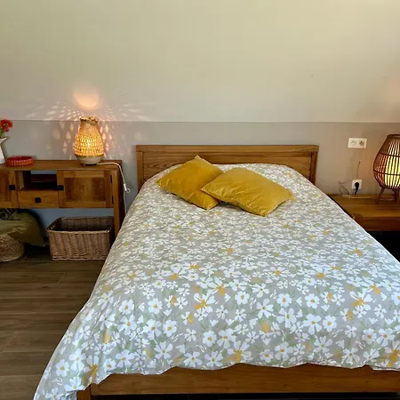 Ferienhaus Au Coeur Des Collines, Doucette