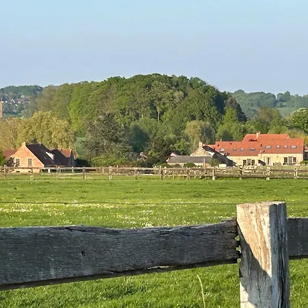 Au Coeur Des Collines, Doucette Ferienhaus